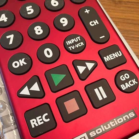 Living Solutions Colossal Universal TV VCR DVD AUDIO CABLE XL Remote Control Red - Picture 4 of 13